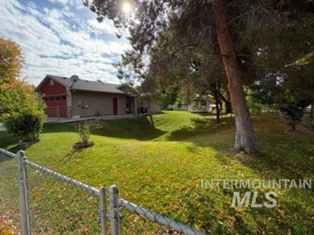 Photo of 431 W Edwards Ave, Nampa, ID 83686 (MLS # 99003523)