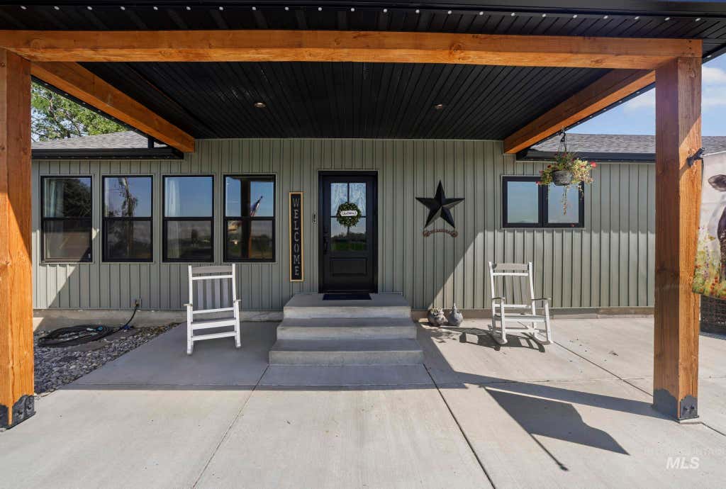 Photo of 254 S 100 W, Jerome, ID 83338 (MLS # 98996070)