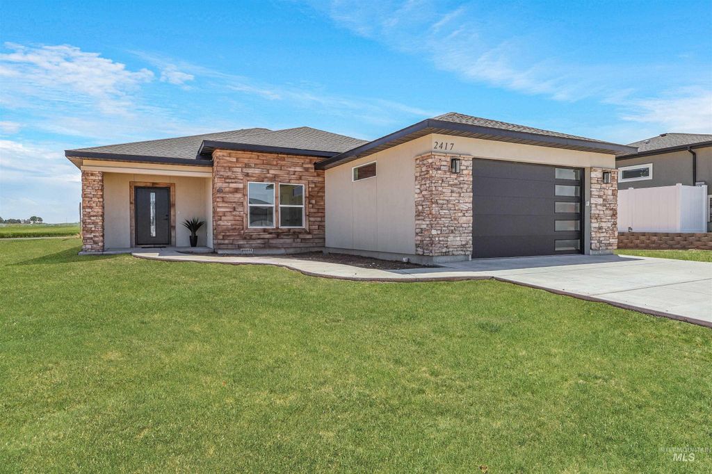 Photo of 2417 Jackson St, Jerome, ID 83338 (MLS # 98988381)