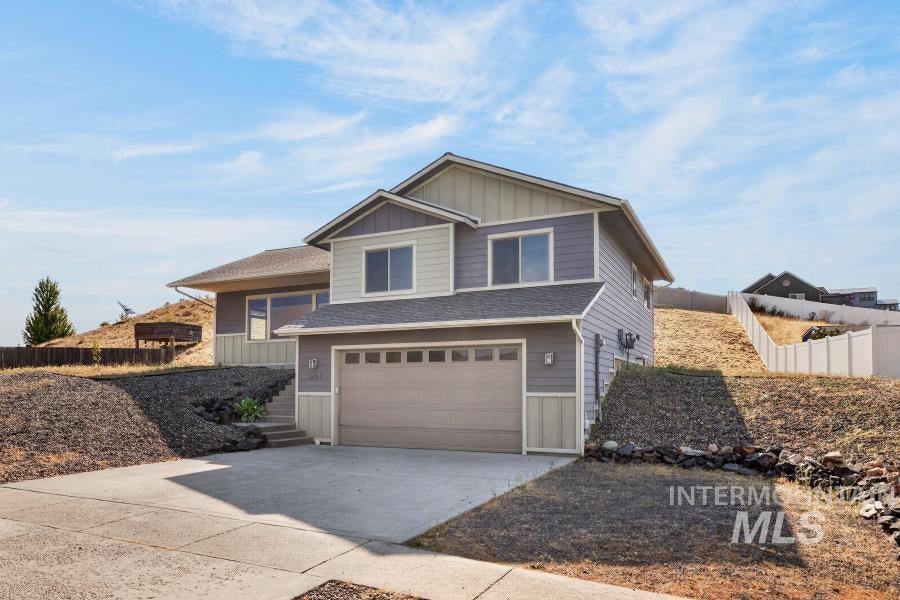 Photo of 2621 Granville St, Moscow, ID 83843 (MLS # 98999183)