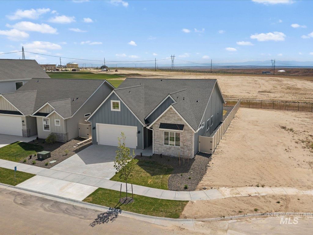 Photo of 355 S Bumper Way, Boise, ID 83716 (MLS # 98987039)