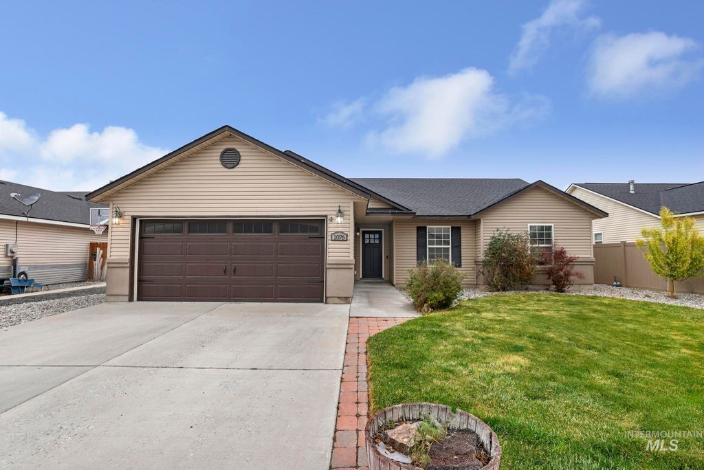 Photo of 1076 Arrow Wood Ct, Twin Falls, ID 83301 (MLS # 98986062)