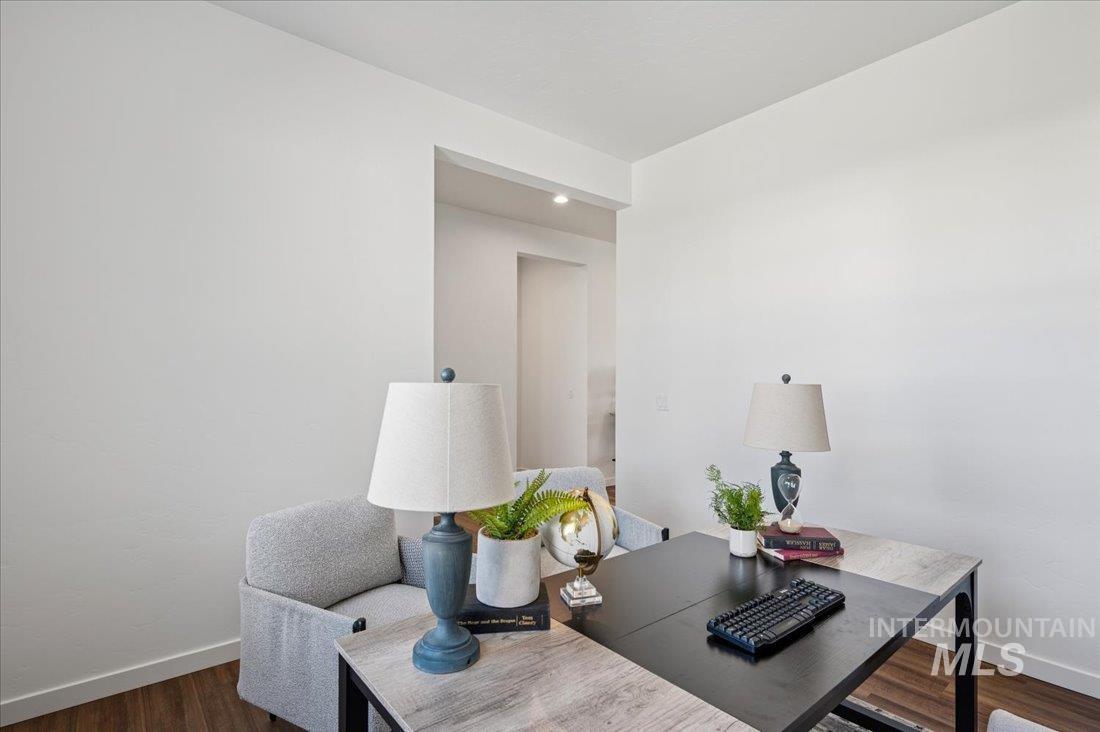 1523 W Switchgrass Ct