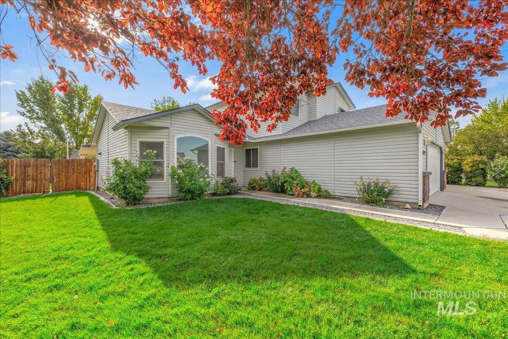 Photo of 16559 Abby Ln, Nampa, ID 83687 (MLS # 98963473)