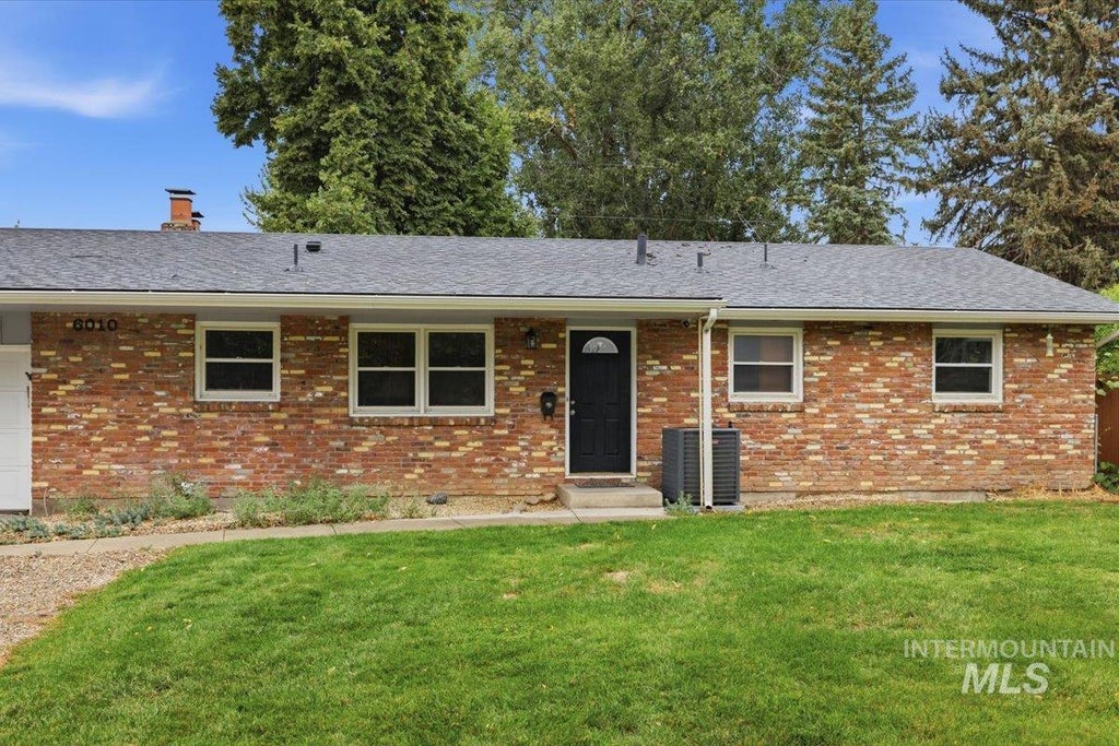 Photo of 6010 W Poplar Drive, Boise, ID 83704 (MLS # 98999887)