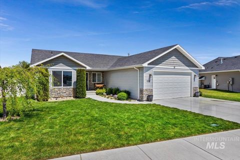 Photo of 1202 Noah Dr, Rupert, ID 83350 (MLS # 98984947)