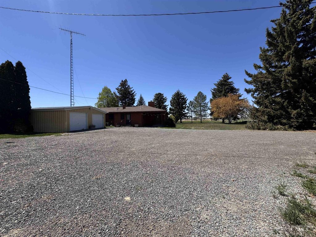 Photo of 1119 East 3600 North, Buhl, ID 83316 (MLS # 98984955)