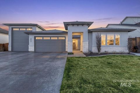 Photo of 2472 S Pelion Way, Nampa, ID 83686 (MLS # 98976205)