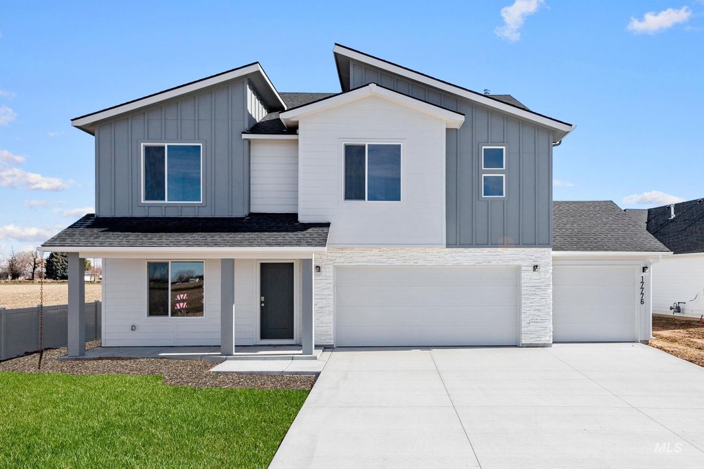 Photo of 17776 N Hugh Glass Way, Nampa, ID 83687 (MLS # 98975488)