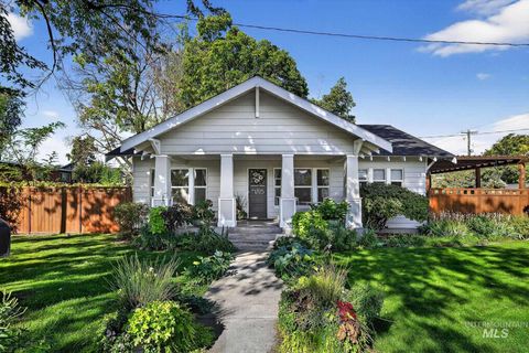 Photo of 1703 N Hartman St, Boise, ID 83704 (MLS # 98961026)