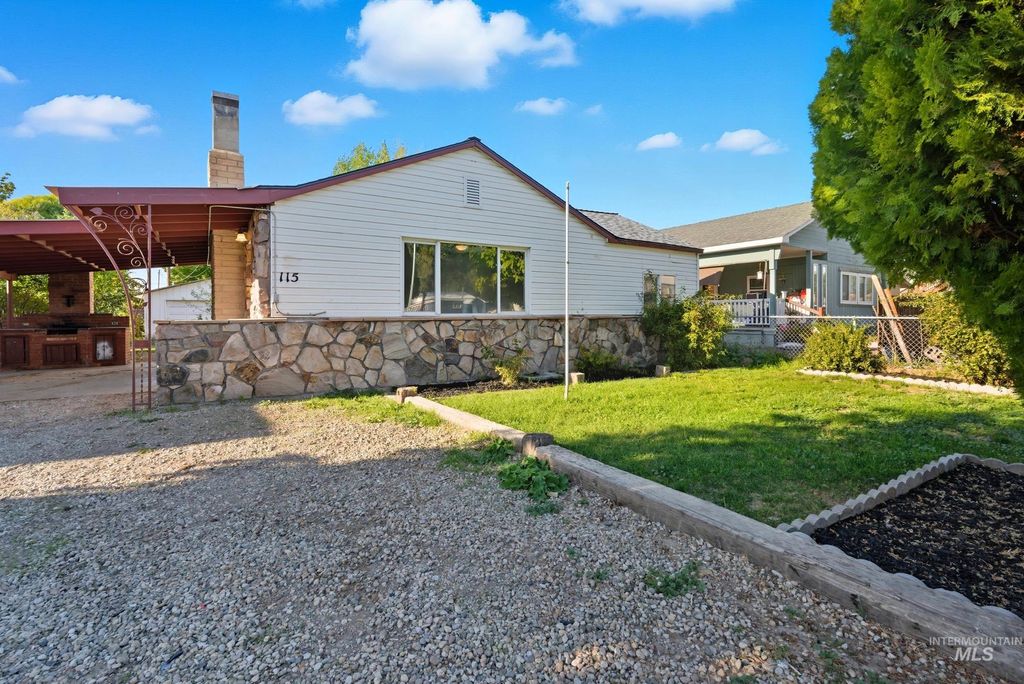 Photo of 115 2nd Ave N Ave, Nampa, ID 83687 (MLS # 98964927)