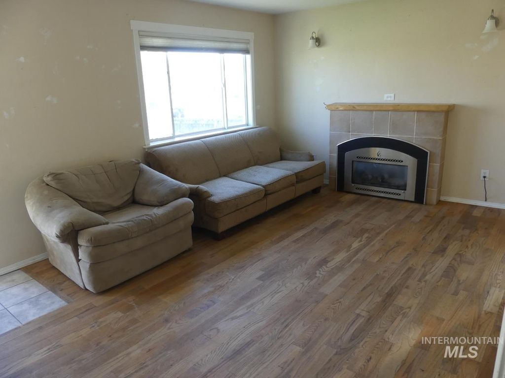 Photo of 109 S Idaho Street, Cascade, ID 83611 (MLS # 98985506)