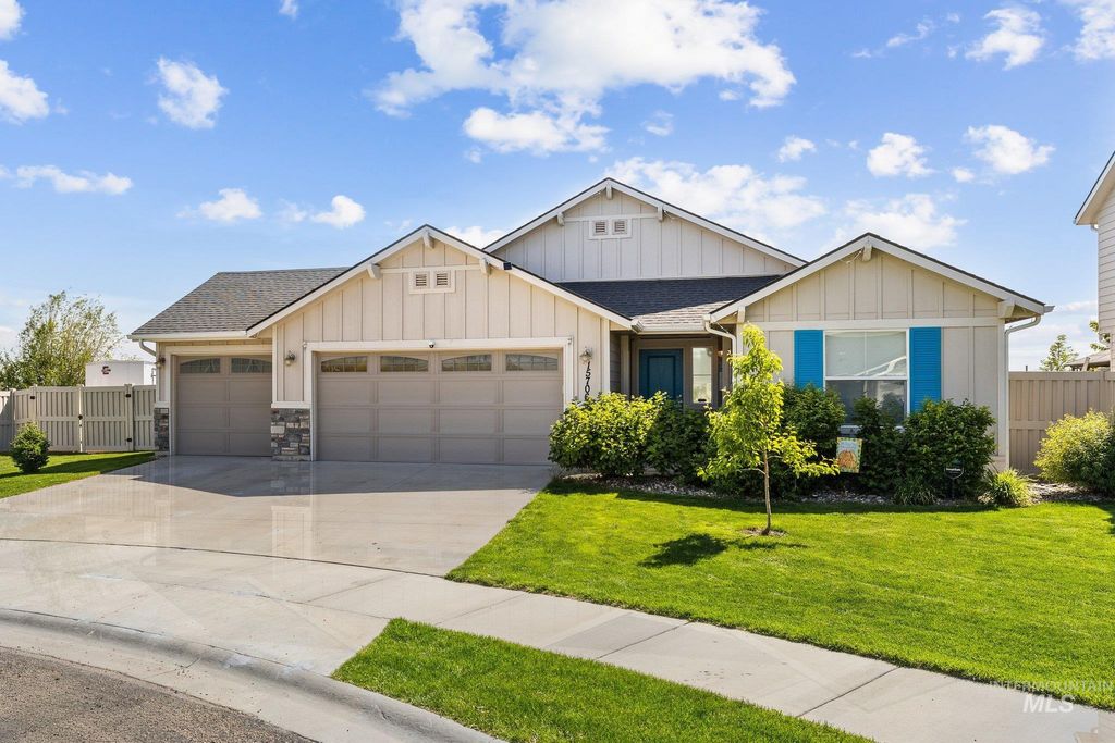Photo of 15706 Conley Way, Caldwell, ID 83607 (MLS # 98985564)