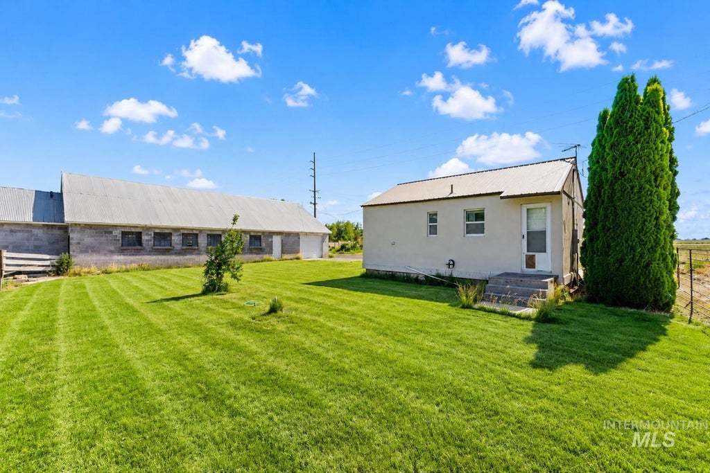 Photo of 8427 Southside Blvd, Nampa, ID 83686 (MLS # 98991075)