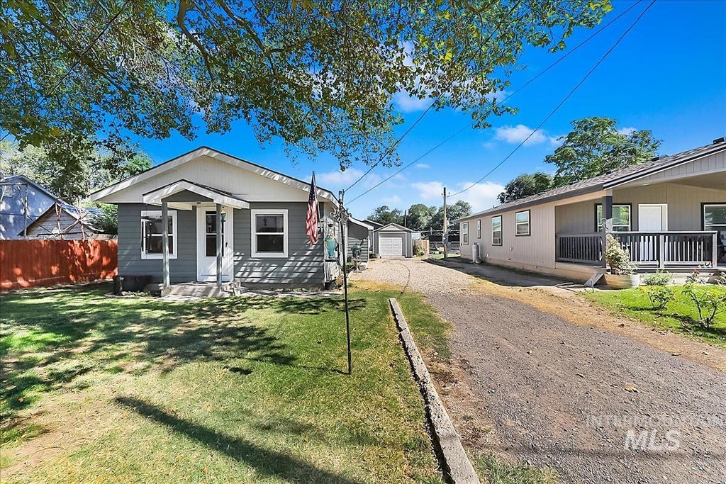 Photo of 112 S 2nd Ave W AVE, Marsing, ID 83639 (MLS # 99000478)