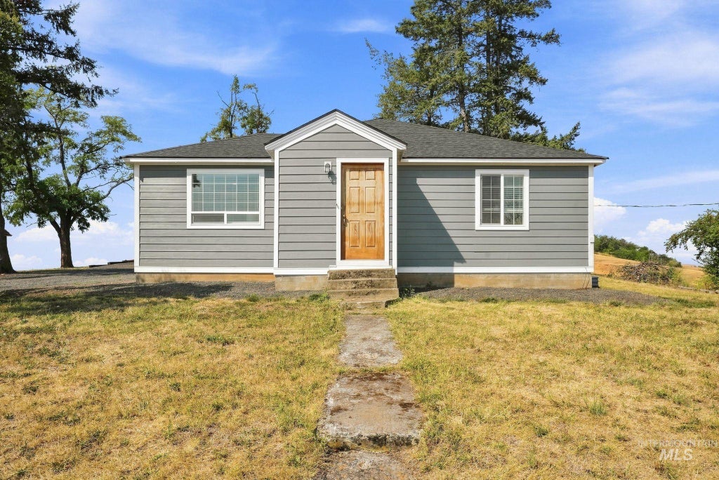 Photo of 16078 Hoffman Road, Kendrick, ID 83537 (MLS # 98998092)