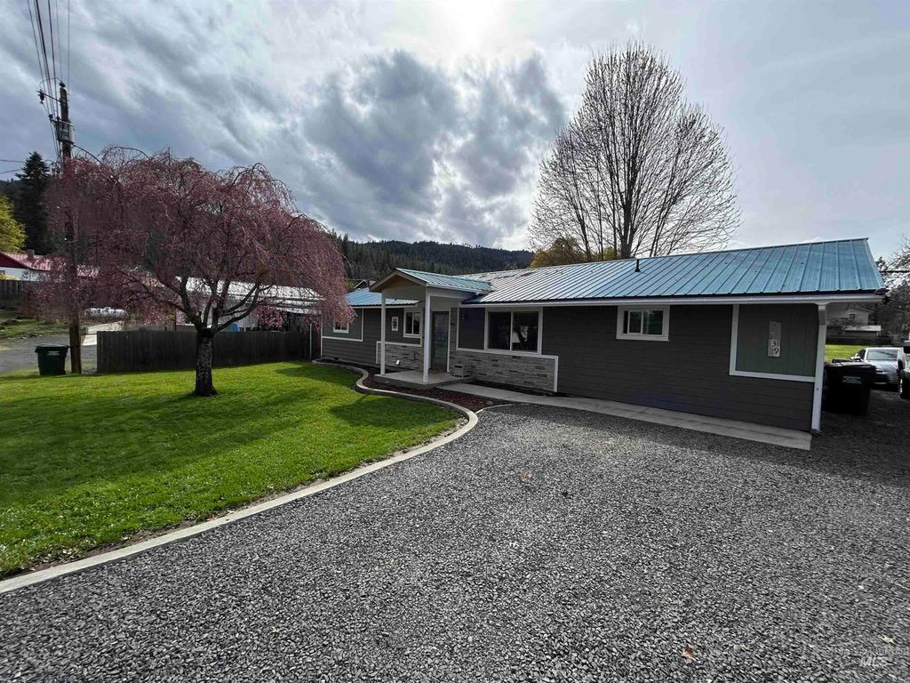 Photo of 139 119th Street, Orofino, ID 83544 (MLS # 98974147)