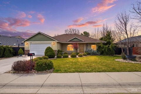 Photo of 1101 Pioneer Way, Parma, ID 83660 (MLS # 98977557)