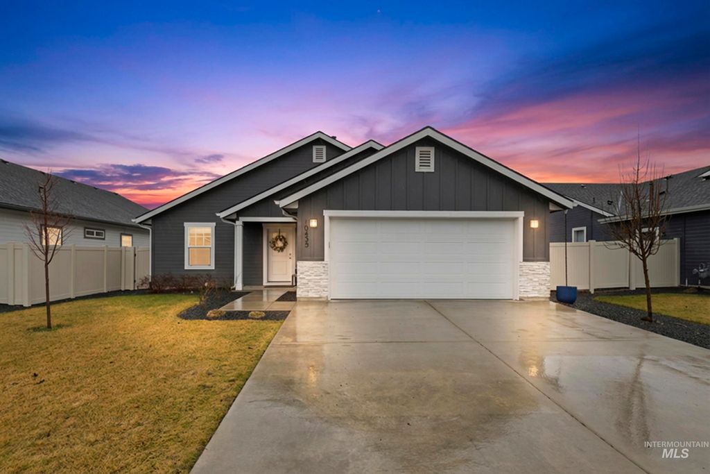 Photo of 10435 Rockaway Ridge St, Nampa, ID 83687 (MLS # 98976094)