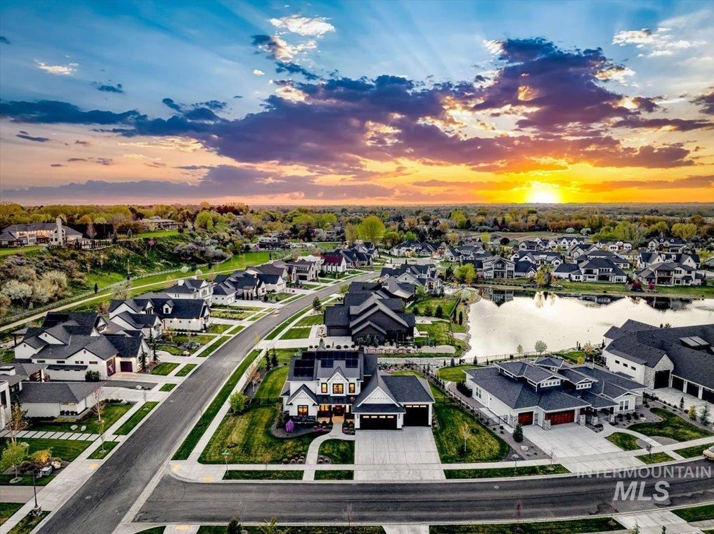 Photo of 2413 S Mallard Wing Way, Eagle, ID 83616 (MLS # 98981670)