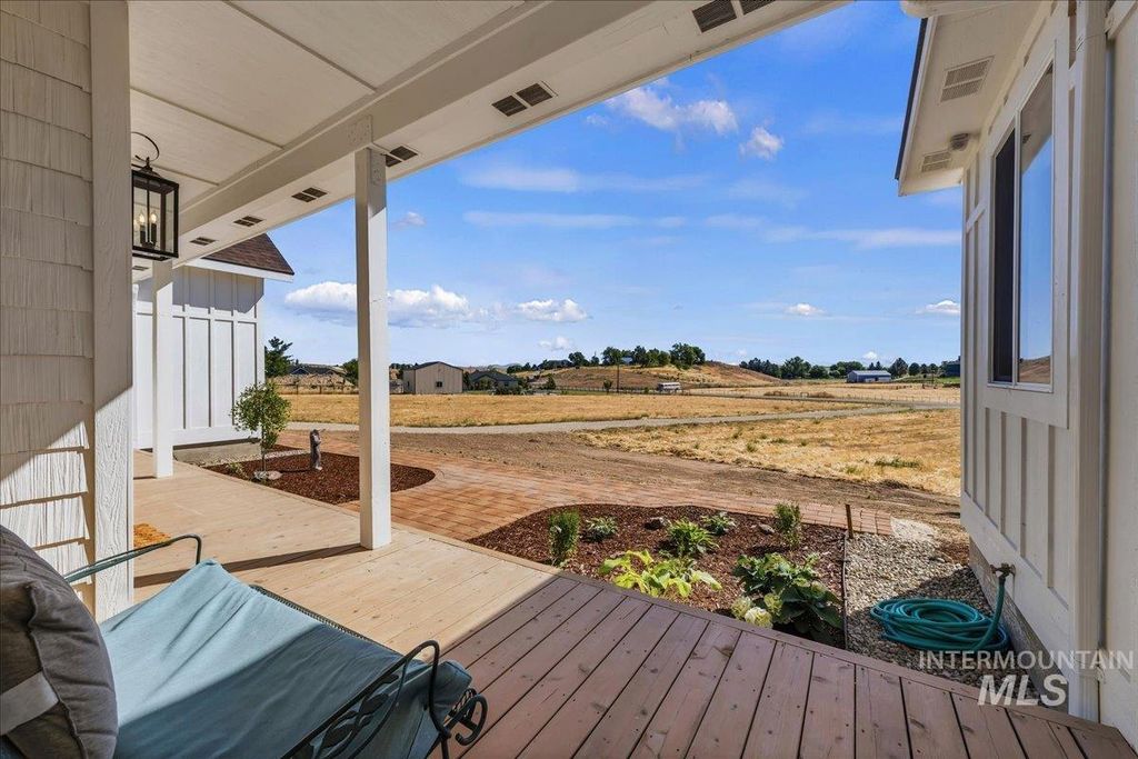 Photo of 26283 Eric Ln, Middleton, ID 83644 (MLS # 98990419)