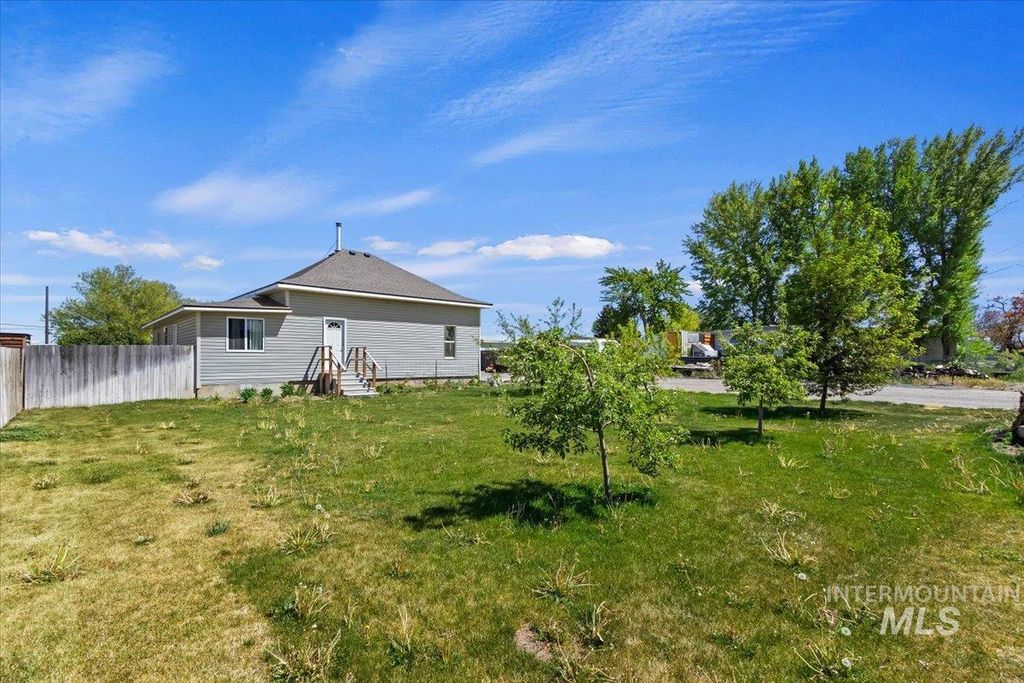 Photo of 541 3rd St. E ST, Hansen, ID 83334 (MLS # 98985838)