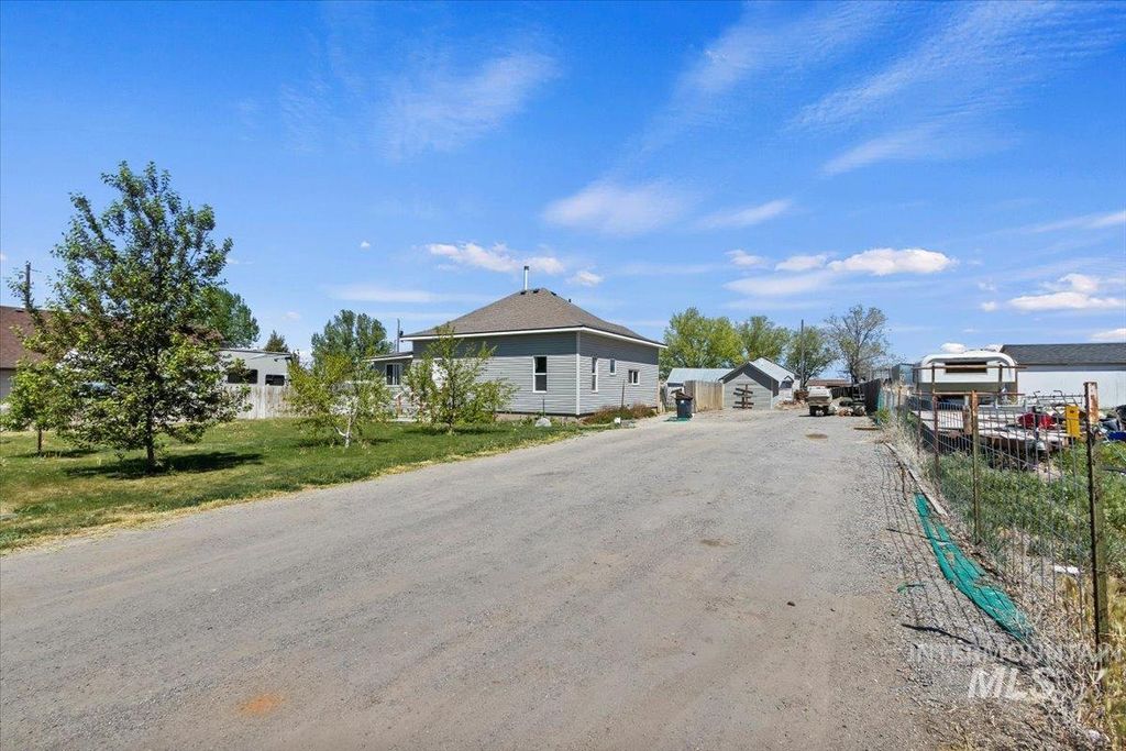 Photo of 541 3rd St. E ST, Hansen, ID 83334 (MLS # 98985838)