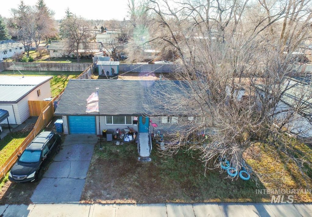 Photo of 1045 E 16th N, Mountain Home, ID 83647 (MLS # 98937898)