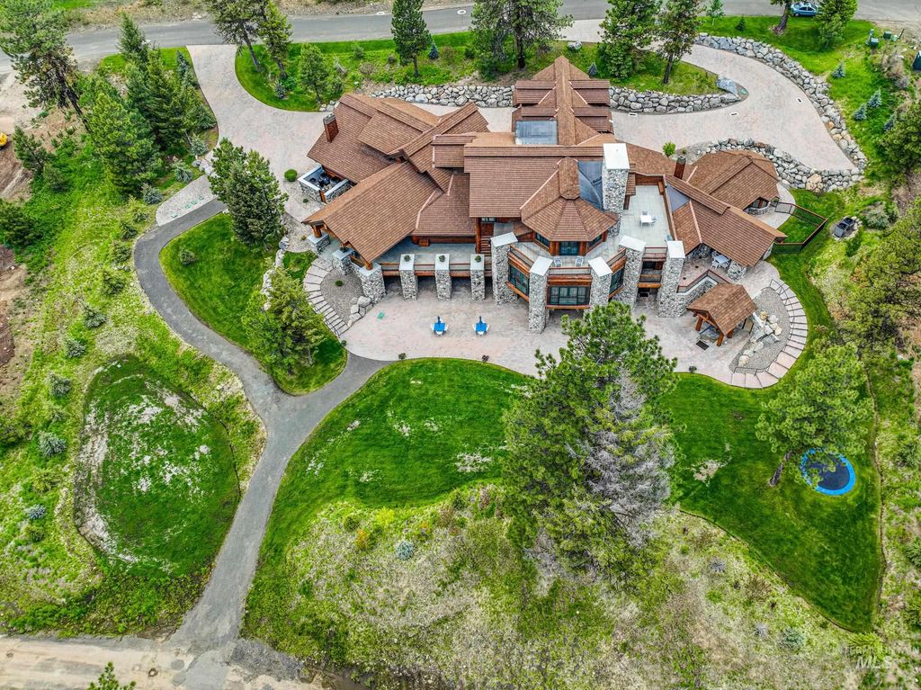 Photo of 4305 Song Sparrow Ct, McCall, ID 83638 (MLS # 98948894)