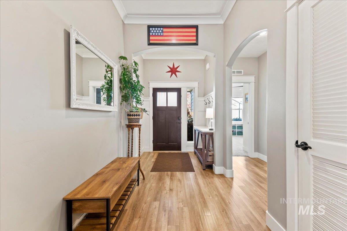 808 W. Trine Loop