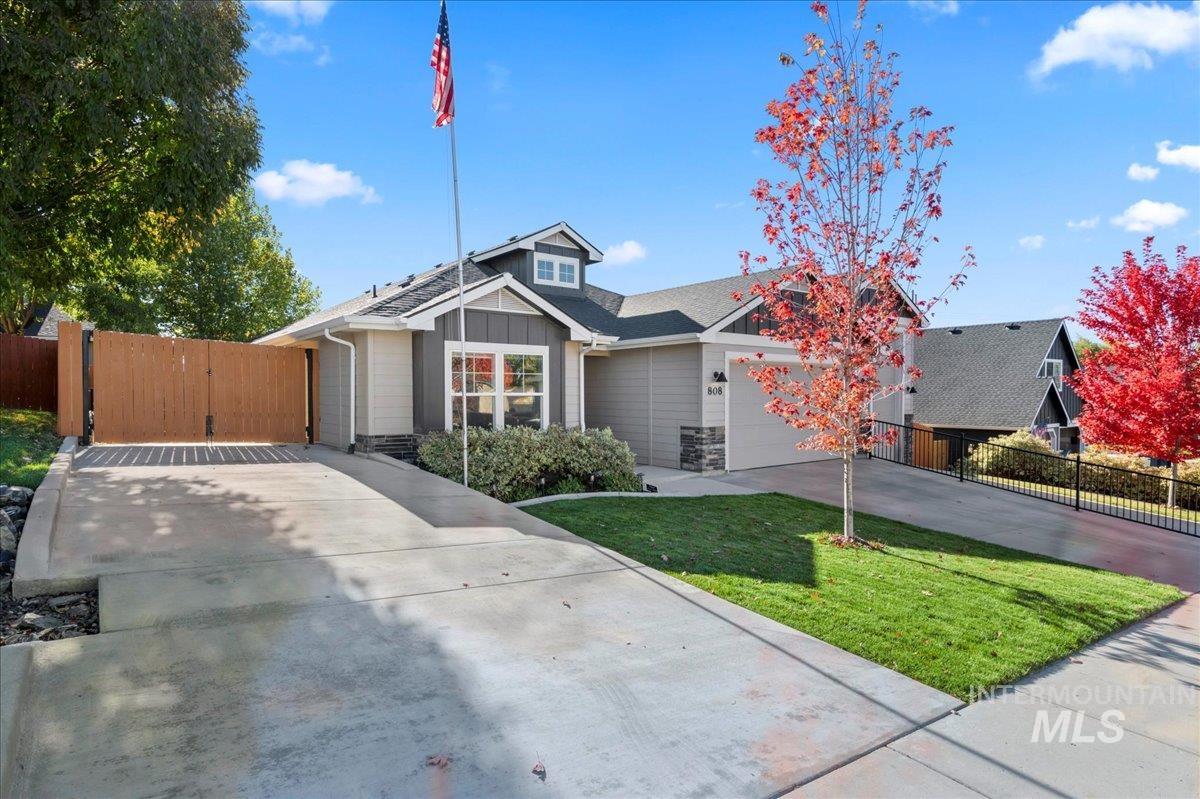 808 W. Trine Loop