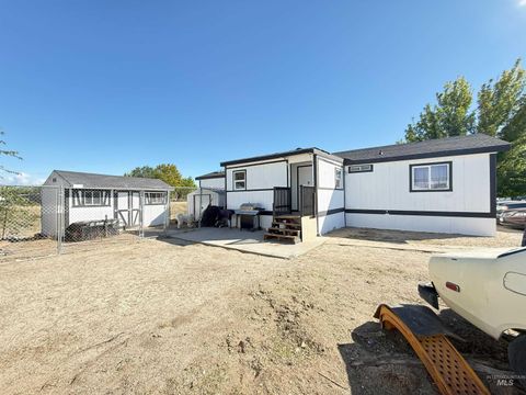 Photo of 3415 Sage Dr, Caldwell, ID 83605 (MLS # 98963964)