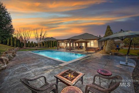 Photo of 3494 S Sugar Loaf Pl, Eagle, ID 83616 (MLS # 98971918)