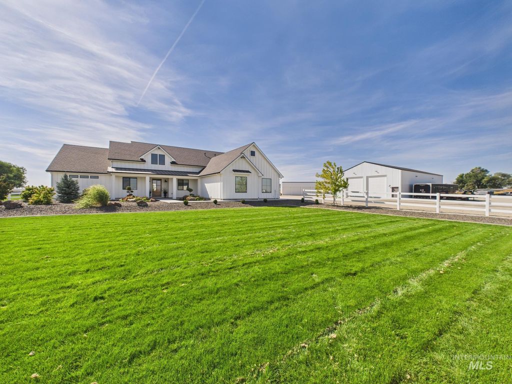 Photo of 11621 Bullock Road, Middleton, ID 83644 (MLS # 98963809)