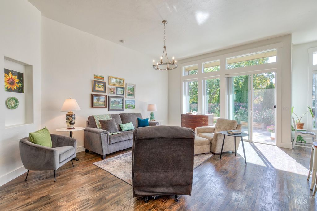 Photo of 1465 W Arch Rock St, Meridian, ID 83646 (MLS # 98966105)