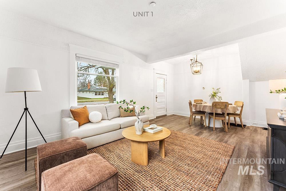 1818 W Washington St