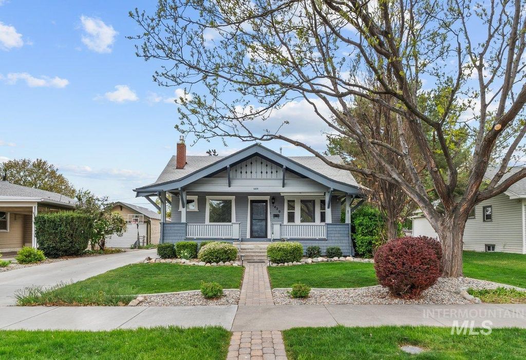 Photo of 1420 Maple Avenue, Twin Falls, ID 83301 (MLS # 98982408)