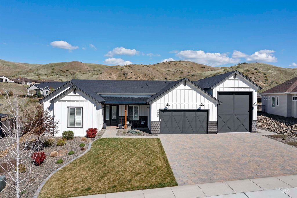 Photo of 5052 W Avimor Drive, Eagle, ID 83714 (MLS # 98981256)