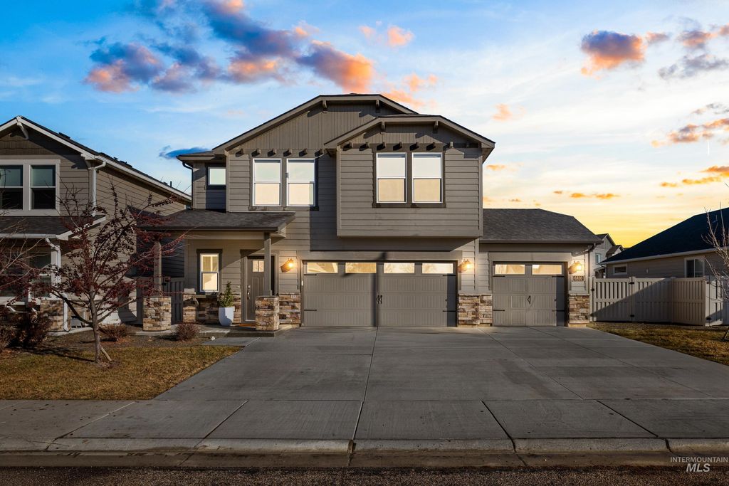 Photo of 6810 S Silver Spur Way, Boise, ID 83709 (MLS # 98973166)