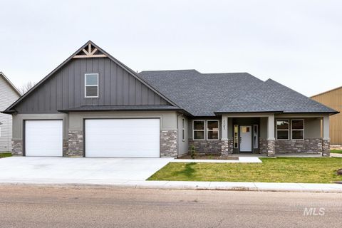 Photo of 1107 W Blaine Ave, Nampa, ID 83651 (MLS # 98956866)