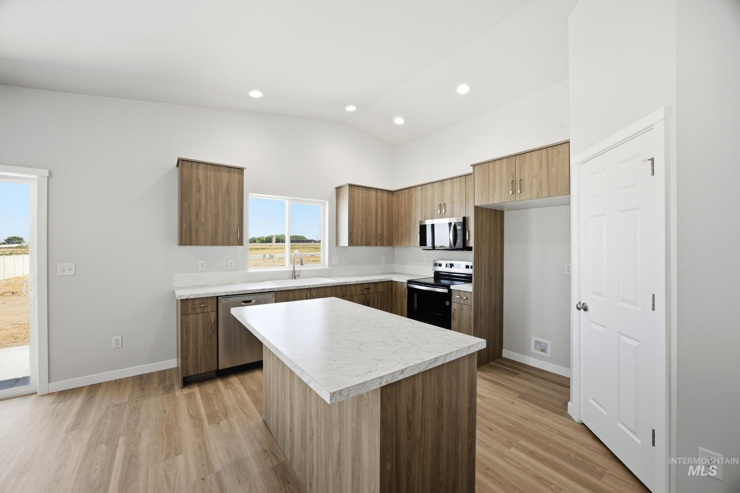 2356 W Red Jasper Dr