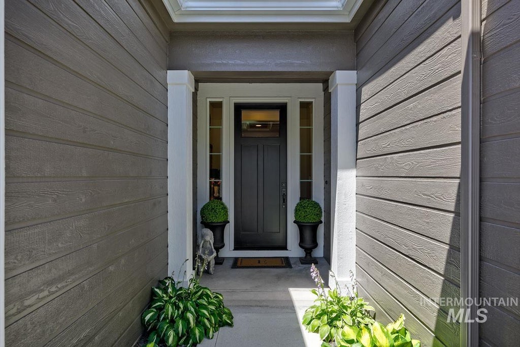 Photo of 5853 S Palatino Way, Meridian, ID 83642 (MLS # 98990816)