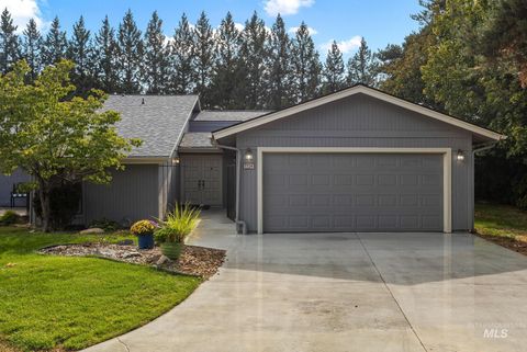 Photo of 7729 W Carriage Ln, Boise, ID 83704 (MLS # 98962526)