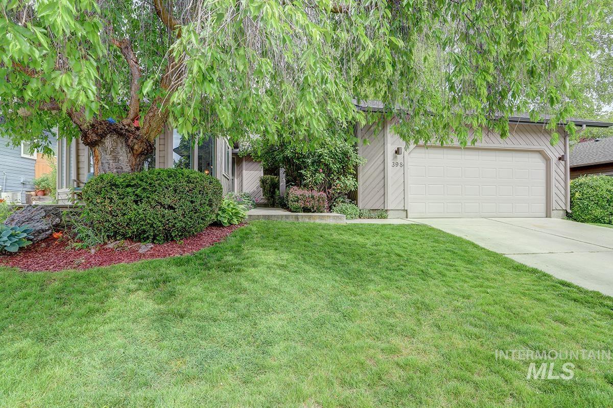 398 Mango Dr