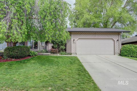 398 Mango Dr Eagle ID 83616