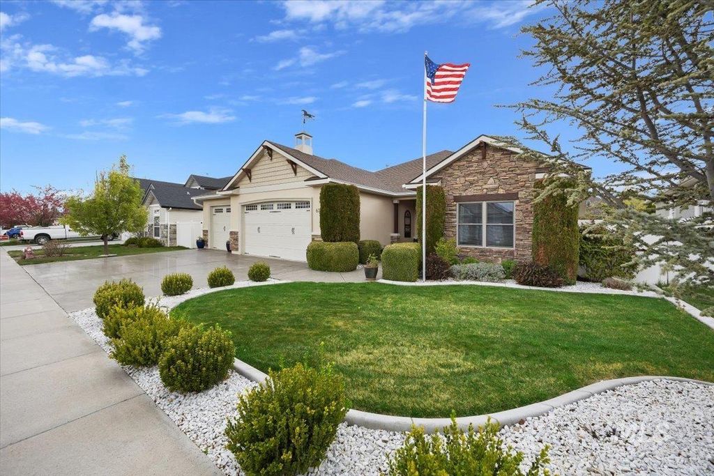 Photo of 638 Sunfire, Twin Falls, ID 83301 (MLS # 98982065)