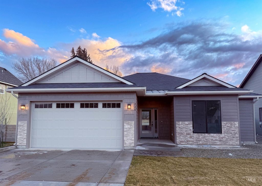 Photo of 225 Whitman St, Albion, ID 83311 (MLS # 98971439)