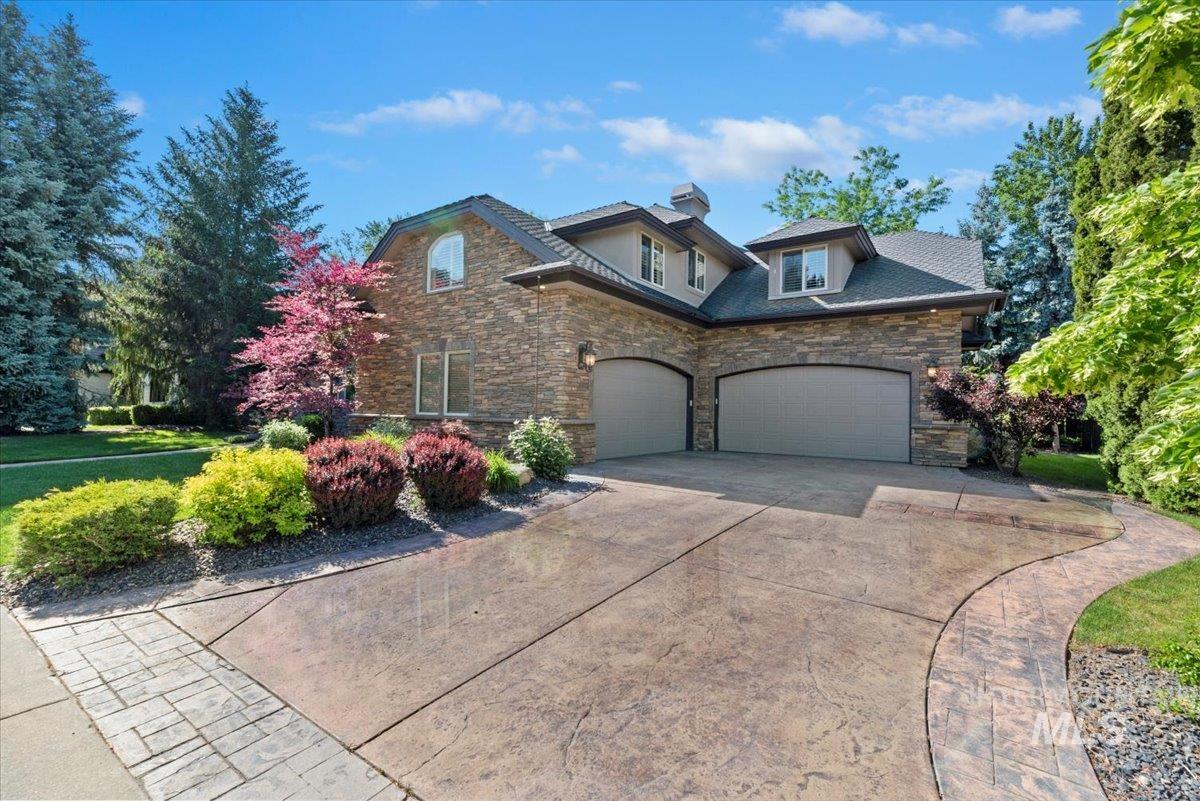 725 E River Quarry Dr