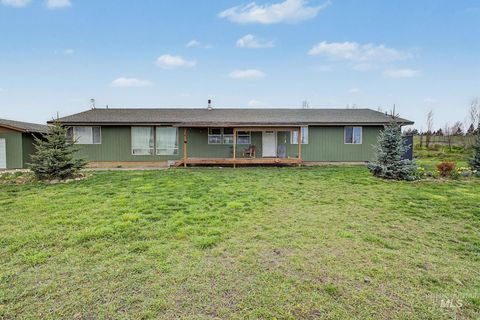 Photo of 76 Longhaul Rd, Grangeville, ID 83530 (MLS # 98983902)