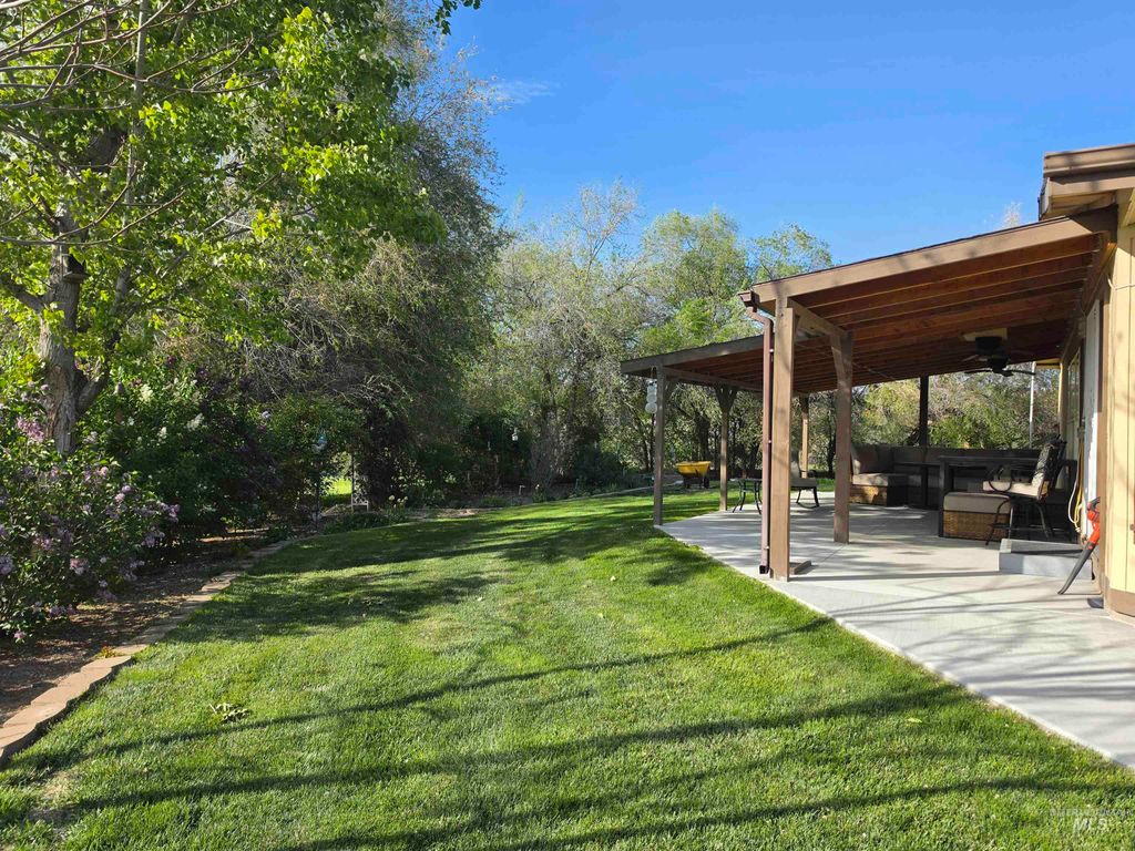 Photo of 19152 Marsing Road, Caldwell, ID 83607 (MLS # 98983907)